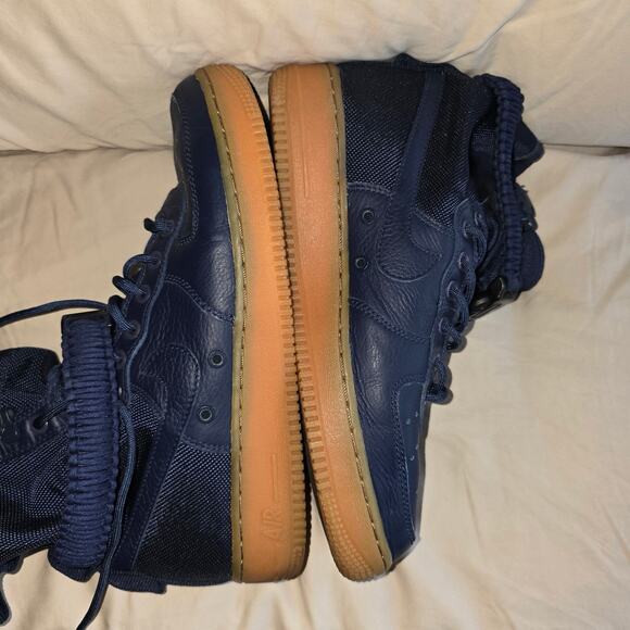 NIKE Air Force Special Navy MEN\'s sneakers 864024-400 size 9 EUC Collectors main image 8
